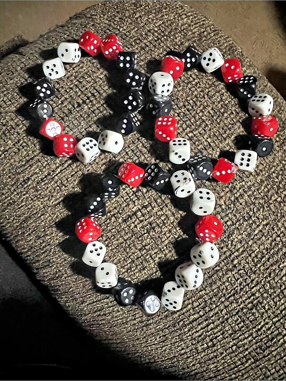 Dice Bead bracelet stretchy in Black & Red and white B292